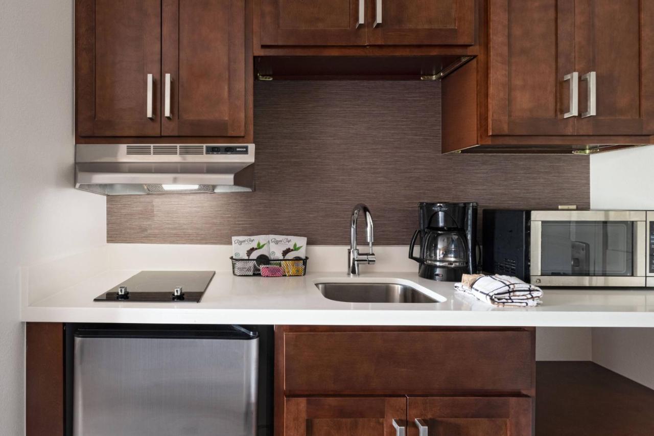 Residence Inn By Marriott Austin The Domain Area Экстерьер фото