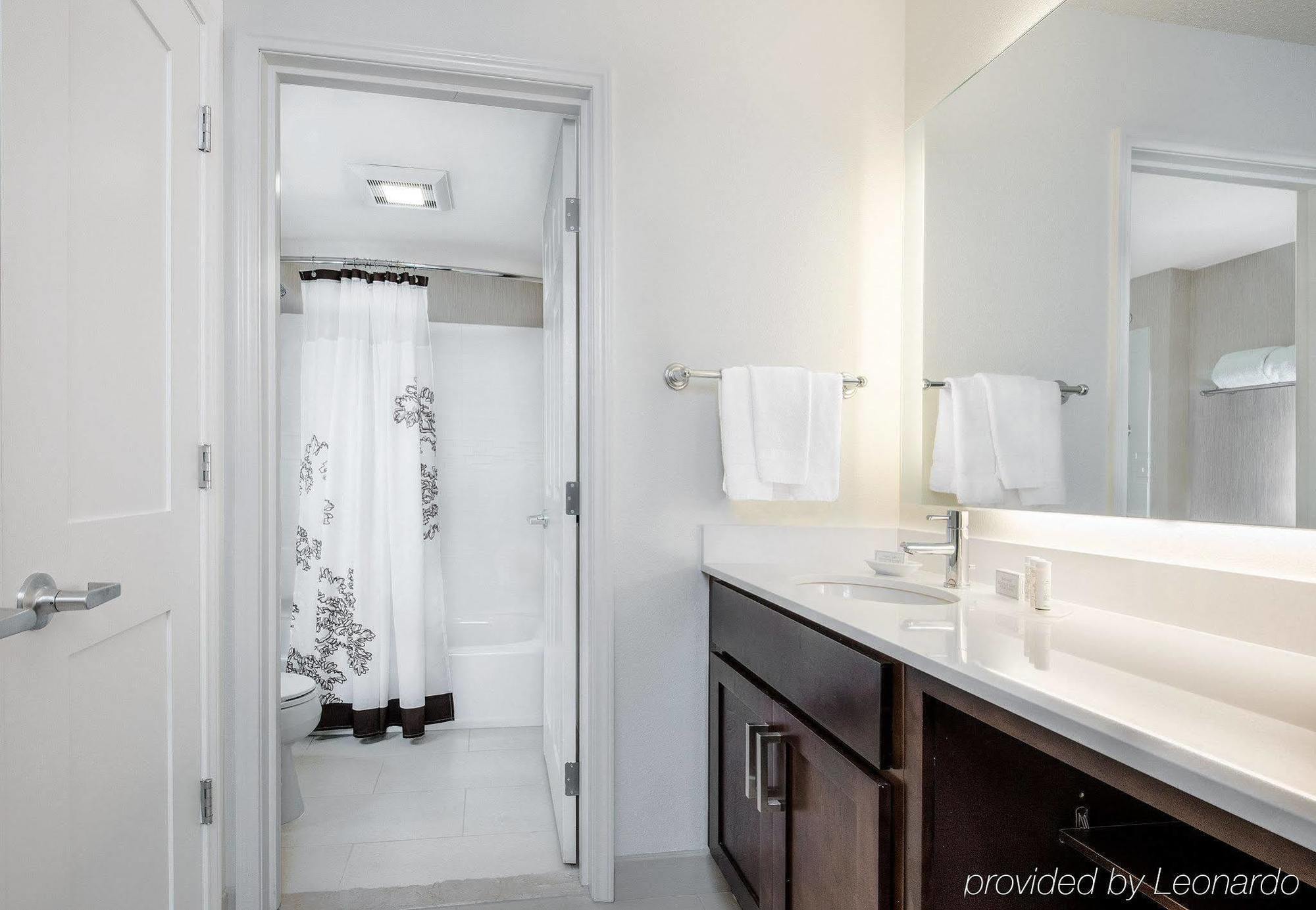 Residence Inn By Marriott Austin The Domain Area Экстерьер фото